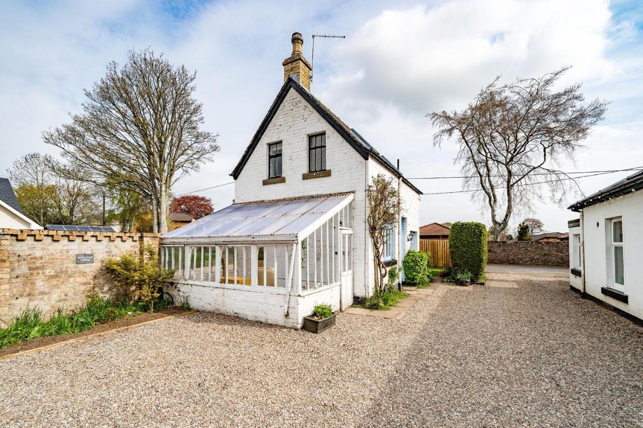 Robins Nest Cottage Blairgowrie and Rattray Exteriör bild